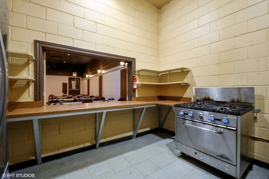 More Photos Of 6940 W Belmont Ave, Chicago Specialty For Sale