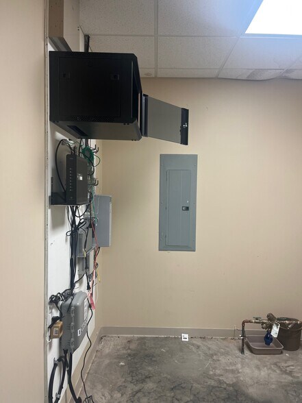 More Photos Of 2050 Cowan Hwy, Winchester Medical For Lease