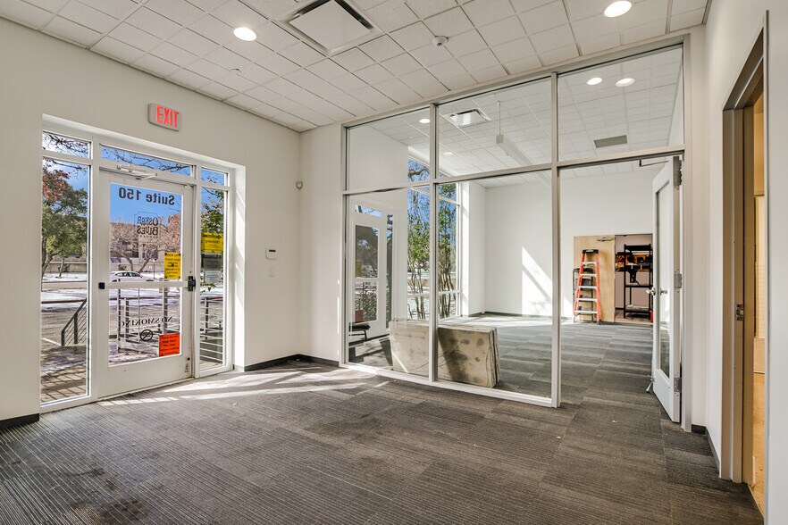 More Photos Of 10420 Metric Blvd, Austin Warehouse For Lease