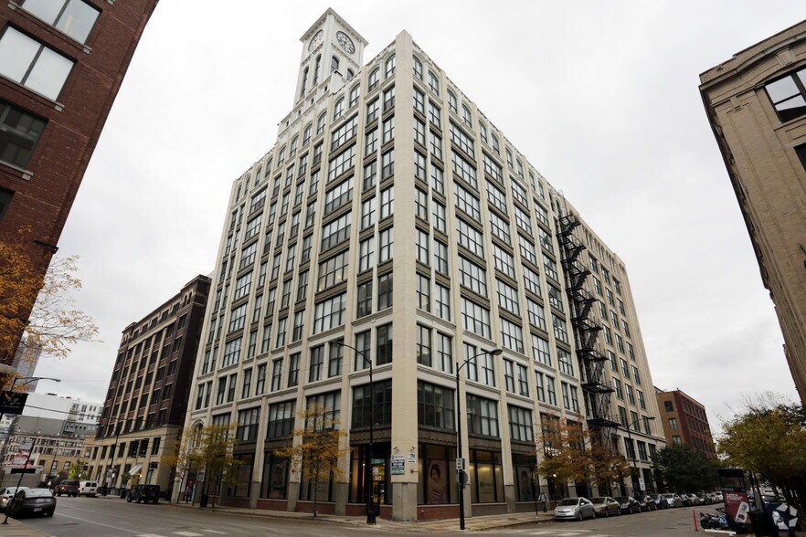 More Photos Of 315 S Peoria St, Chicago Apartments For Lease