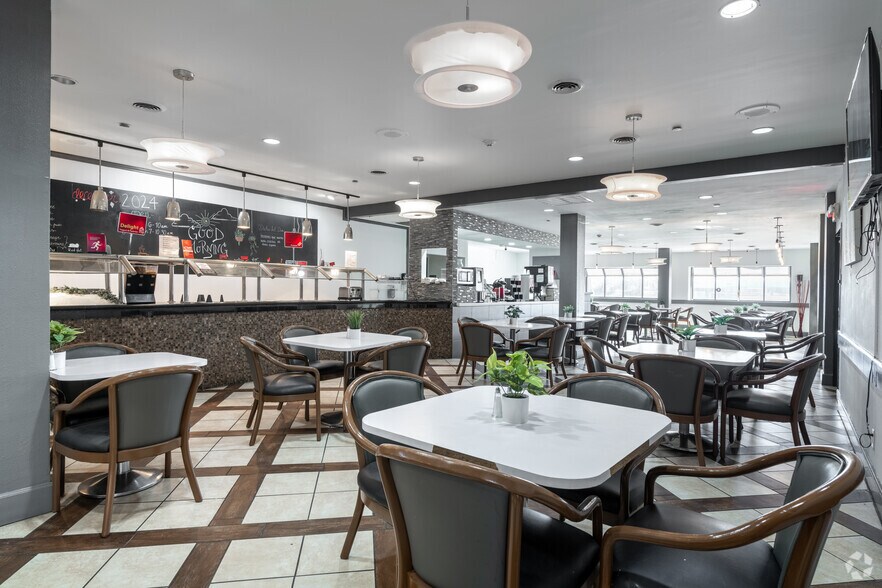 More Photos Of 6655 Gateway Blvd W, El Paso Hotel For Sale