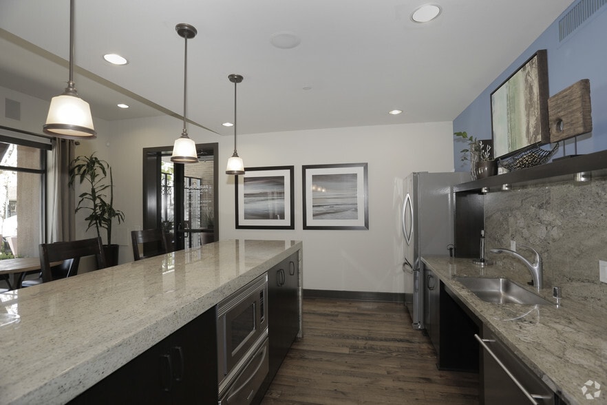 More Photos Of 700 S Myrtle Ave, Monrovia Apartments For Lease