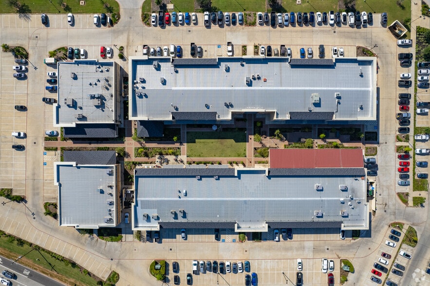 More Photos Of 525 Woodland Square Blvd, Conroe Unknown For Lease