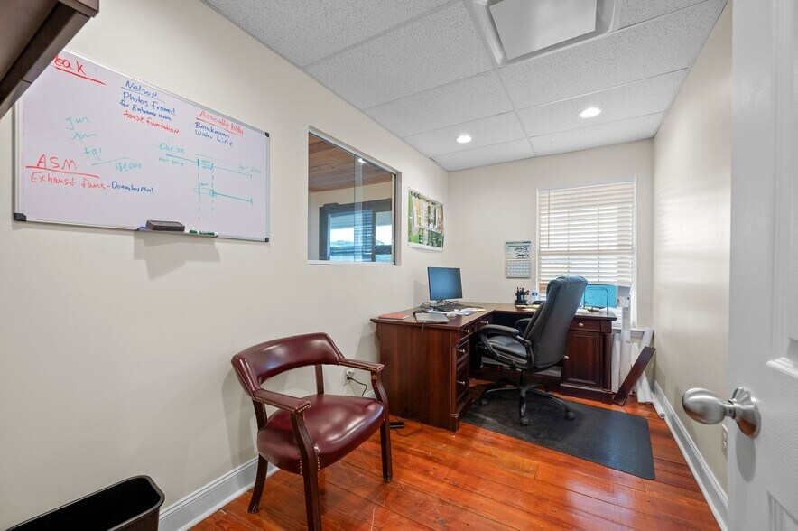 More Photos Of 7555 Half Mile Rd, Irvington Service For Sale