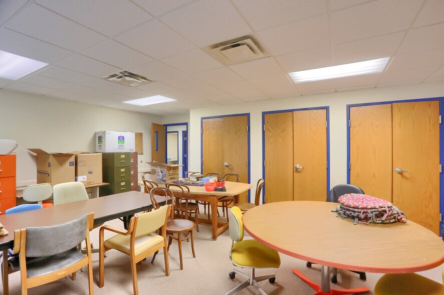 More Photos Of 426 E Main St, Evans City Religious Facility For Sale