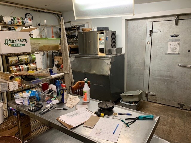 More Photos Of 203 Farrs Bridge Rd, Pickens General Retail For Sale