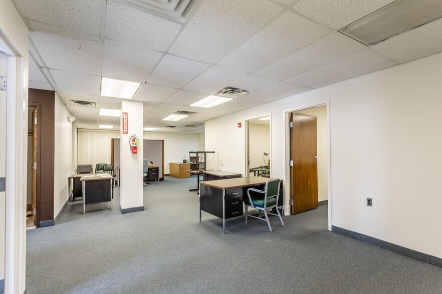 More Photos Of 109 S Union St, Rochester Office For Sale