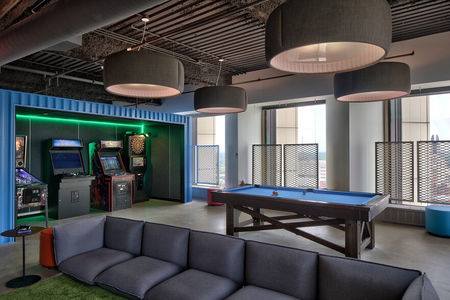 More Photos Of 1 S Clinton Ave, Rochester Office Residential For Lease