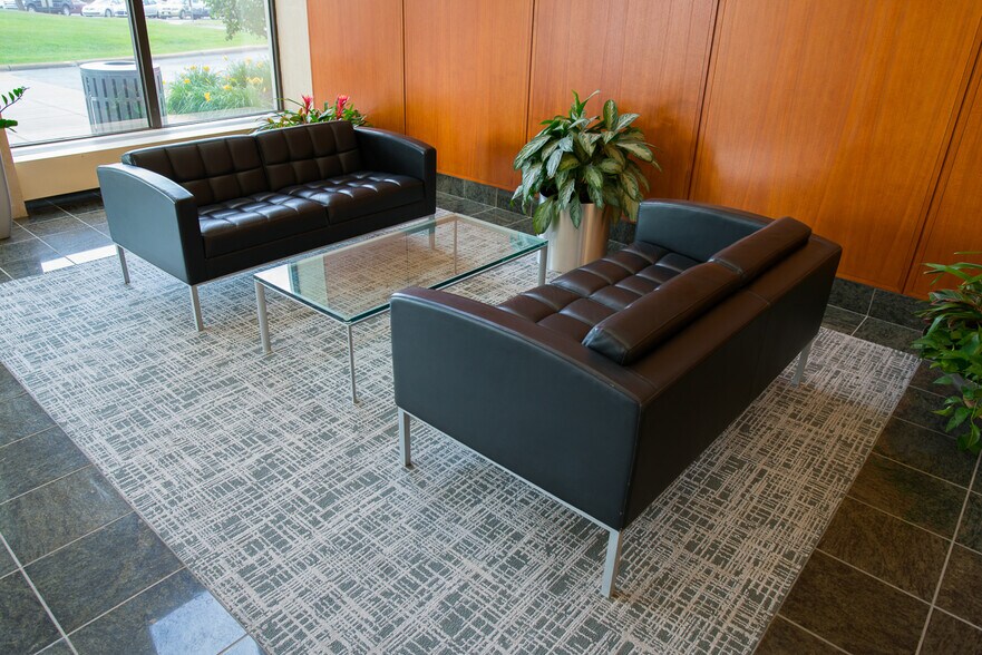 More Photos Of 900 Tower Dr, Troy Office For Lease