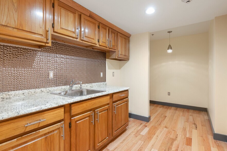 More Photos Of 18 Shepard St, Brighton Coworking Space