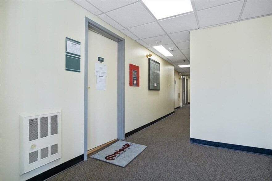 More Photos Of 30 Eastbrook Rd, Dedham Loft Creative Space For Sale