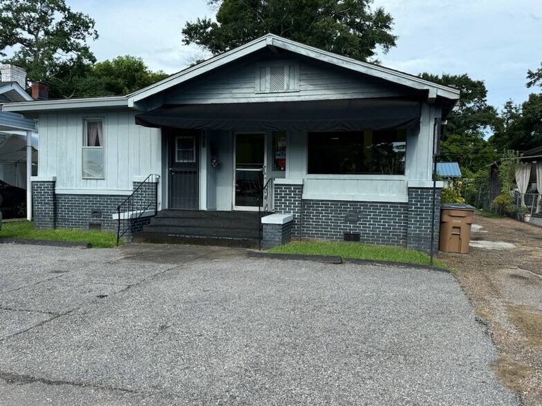 More Photos Of 458 Dauphin Island Pky, Mobile Freestanding For Sale