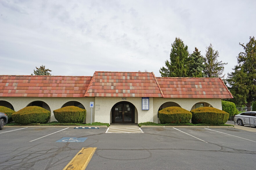 More Photos Of 1015 S 40th Ave, Yakima Medical For Sale