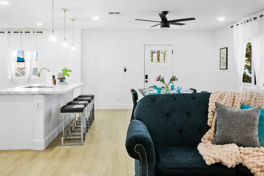 More Photos Of 3139 N 40th St, Phoenix Apartments For Sale