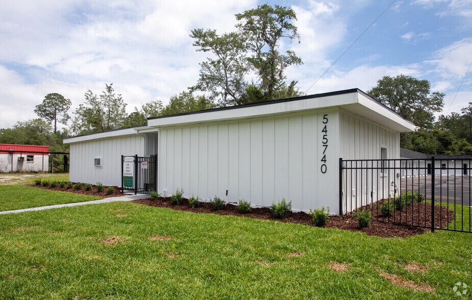 More Photos Of 545740 US Highway 1, Callahan Apartments For Sale