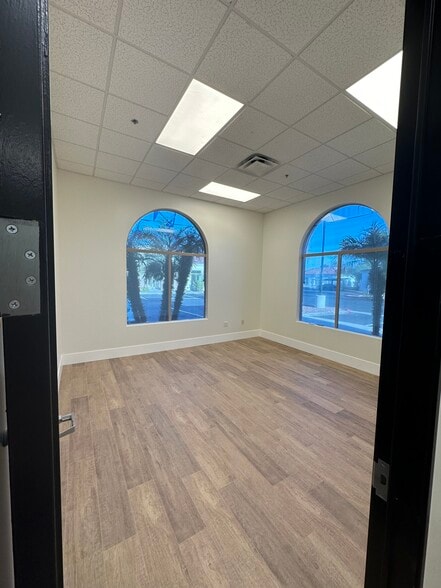 More Photos Of 15003 W Bell Rd, Surprise Medical For Lease