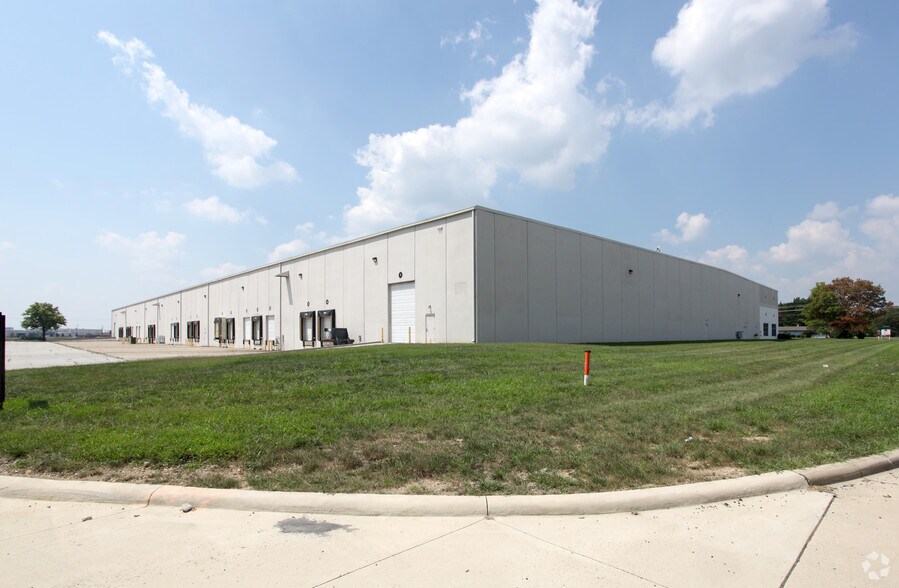 More Photos Of 6600 Donn Eisele St, Columbus Distribution For Lease