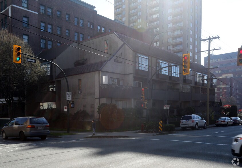 More Photos Of 1070 Nelson St, Vancouver Apartments For Sale