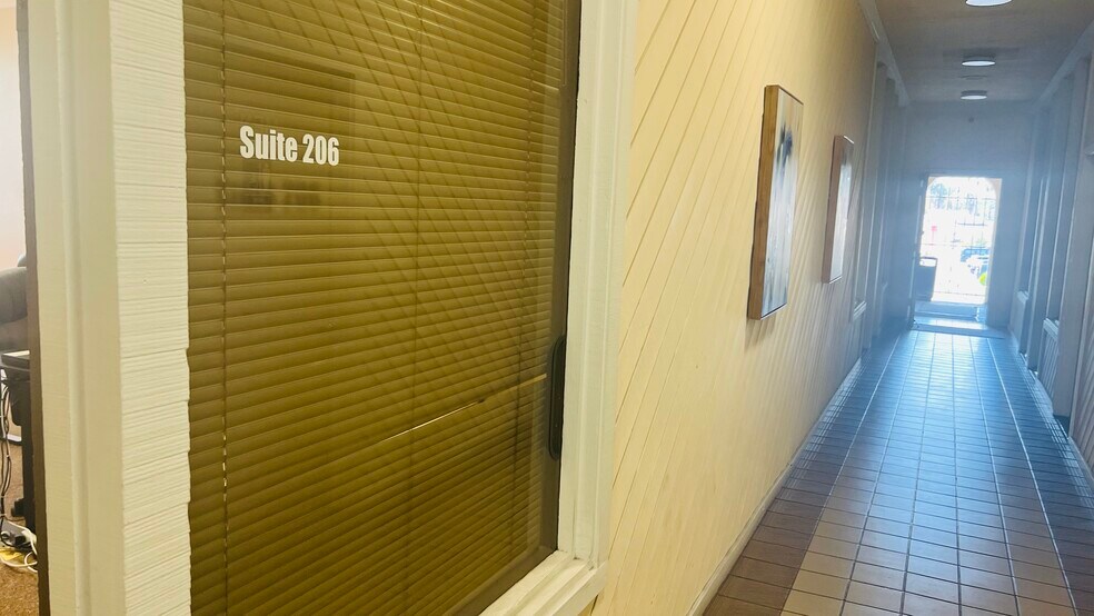 More Photos Of 1131 E Main St, Tustin Office Residential For Lease