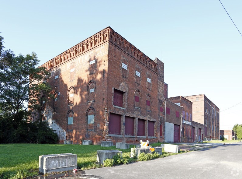 Primary Photo Of 359 Hamilton St, Toledo Warehouse For Sale