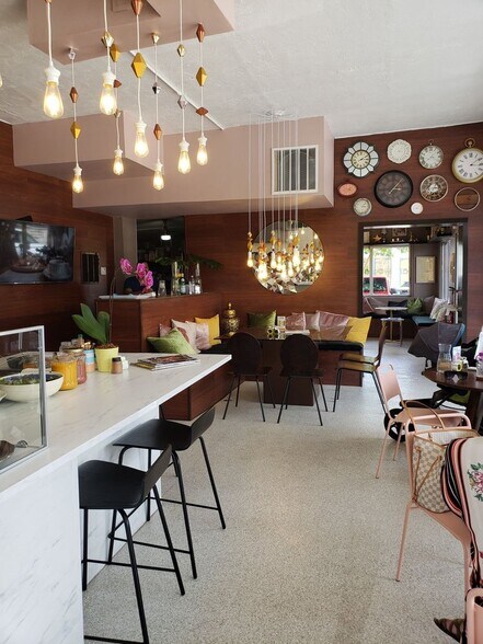 More Photos Of 615 NE 76th St, Miami Restaurant For Sale