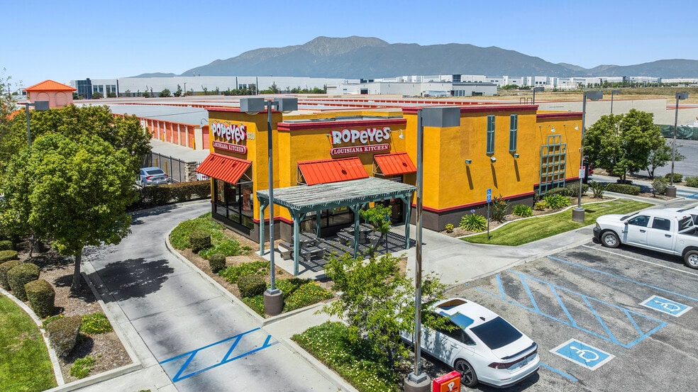 Primary Photo Of 1320 W Baseline Rd, Rialto Fast Food For Sale