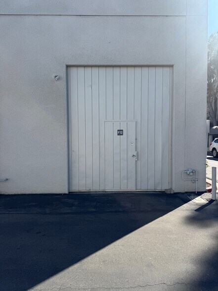 More Photos Of 711 W 17th St, Costa Mesa Light Manufacturing For Sale