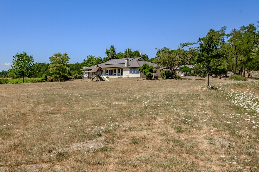 More Photos Of 10845 Brateng Rd, Monmouth Winery Vineyard For Sale