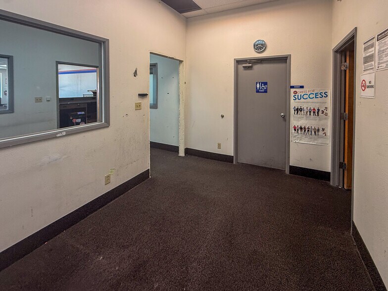 More Photos Of 57220-57274 29 Palms Hwy, Yucca Valley Unknown For Lease