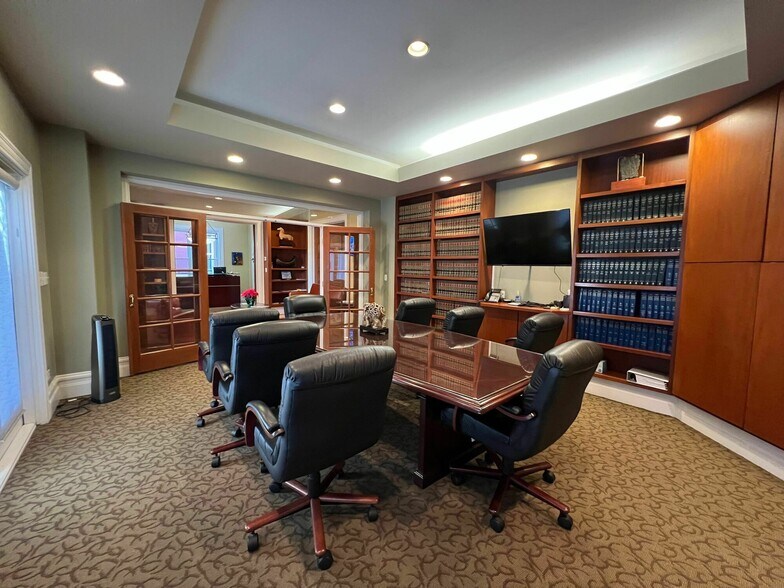 More Photos Of 1725 Gaylord St, Denver Coworking Space