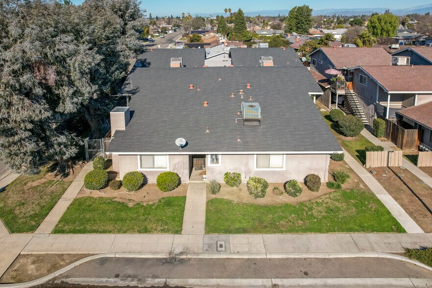 More Photos Of 591 W Ashlan Ave, Clovis Apartments For Sale