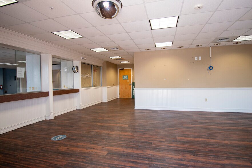 More Photos Of 2525 Harbor Blvd, Port Charlotte Medical For Lease