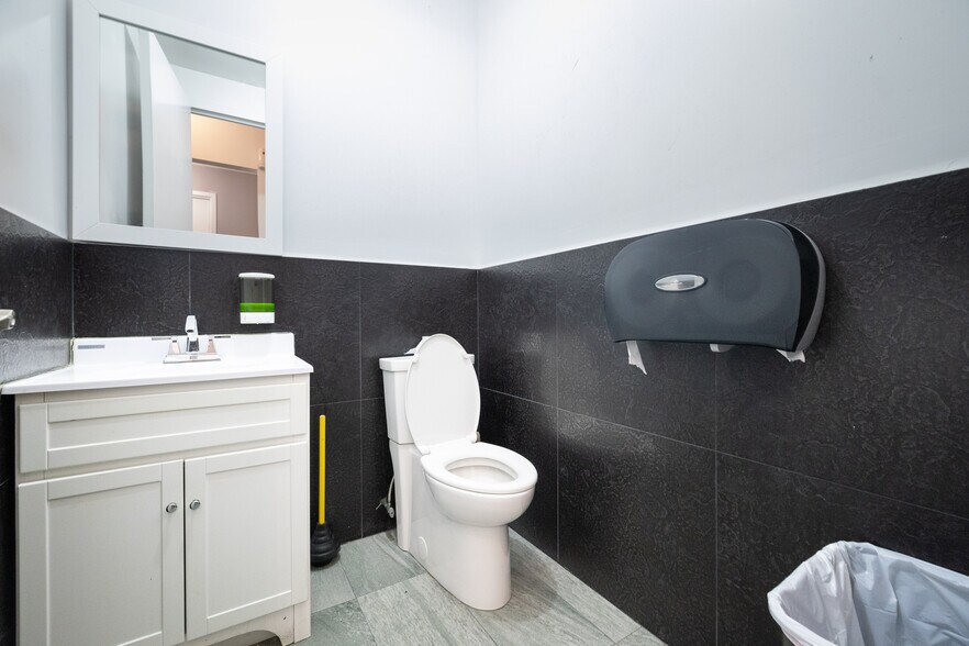 More Photos Of 492 Throop Ave, Brooklyn Office For Sale