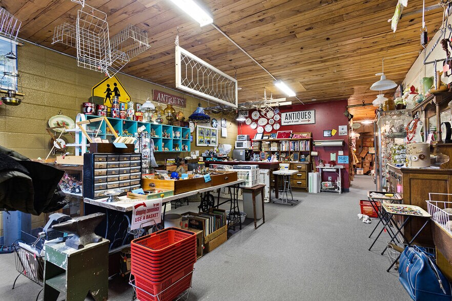 More Photos Of 2001 8th Ave SE, Minot General Retail For Sale