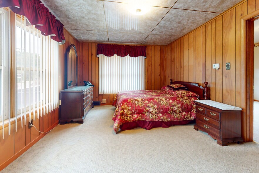 More Photos Of 3721 Main St, Weirton Funeral Home For Sale