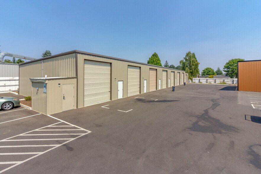 More Photos Of 1122 Candlewood Dr, Keizer Industrial For Sale