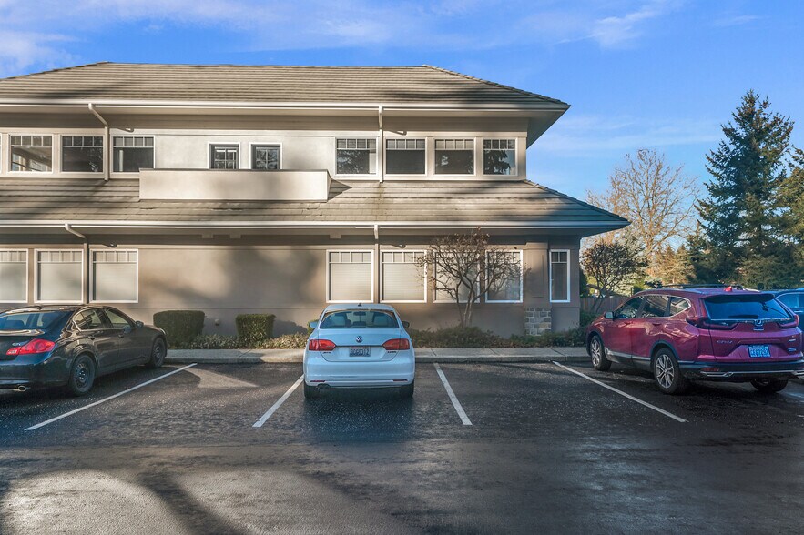 More Photos Of 175 NE Gilman Blvd, Issaquah Office For Lease