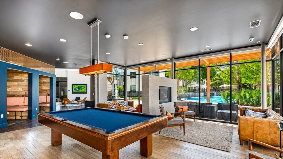More Photos Of 660 Yorktown St, Dallas Apartments For Sale