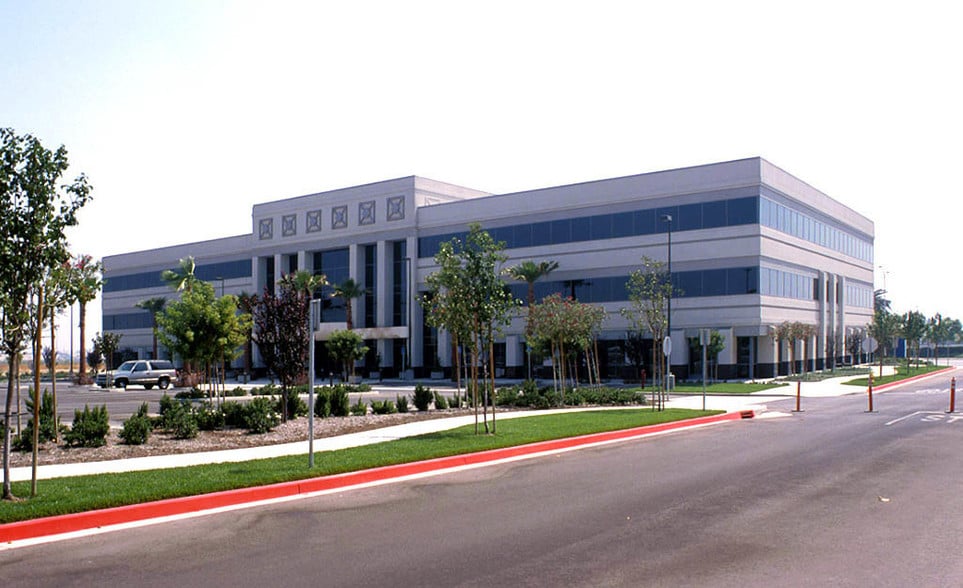 More Photos Of 4141 Inland Empire Blvd, Ontario Office For Lease