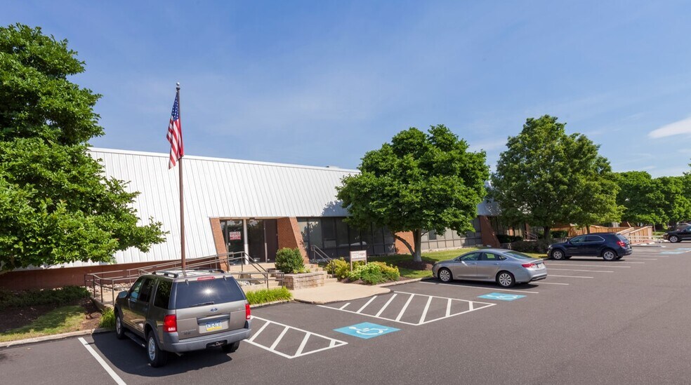 More Photos Of 103-109 Gibraltar Rd, Horsham Township Light Manufacturing For Lease