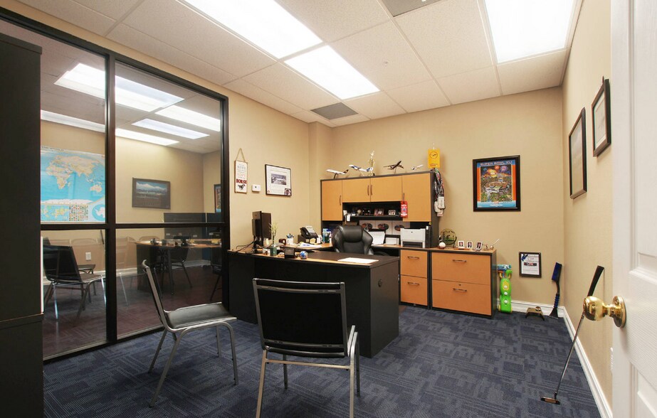 More Photos Of 11880 Lacy Ln, Fort Myers Warehouse For Sale