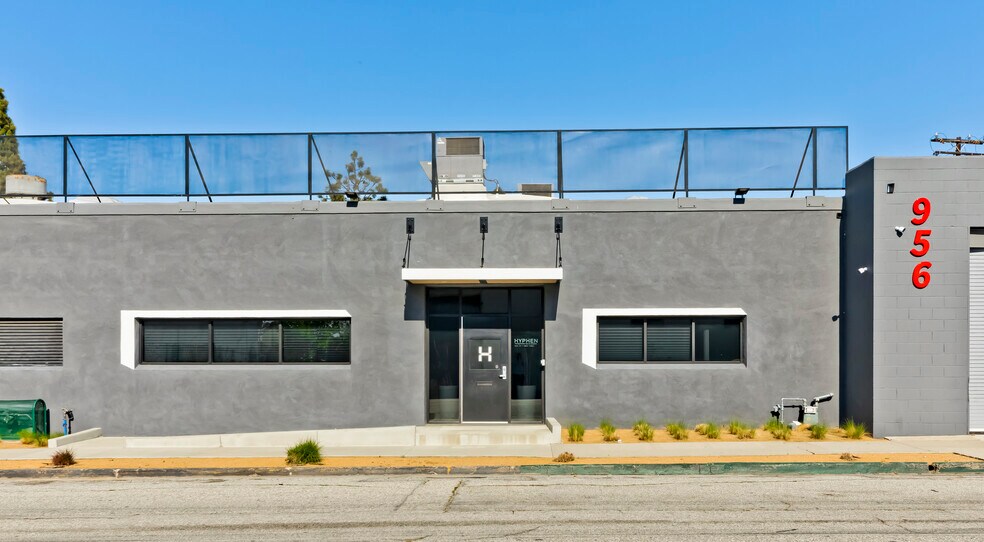 More Photos Of 956 W Hyde Park Blvd, Inglewood Manufacturing For Lease