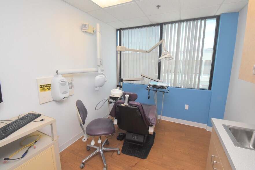More Photos Of 234-240 Copeland St, Quincy Medical For Lease