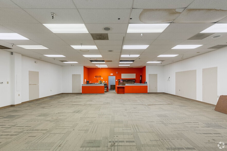 More Photos Of 6945 US Rte 322, Cranberry Department Store For Sale