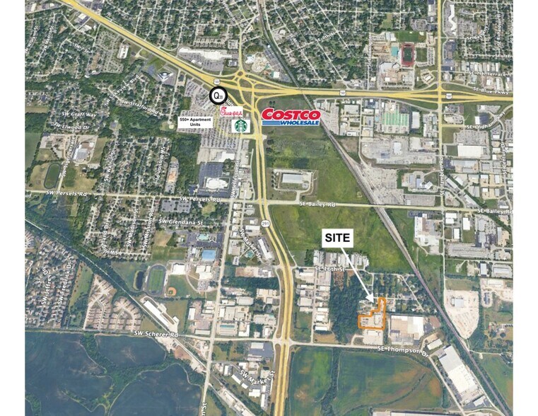 More Photos Of 1621 Se Summit St, Lee's Summit Light Distribution For Sale