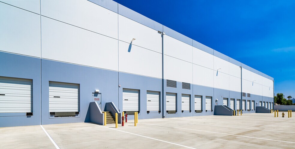 More Photos Of 27195 Almond Ave, Redlands Distribution For Lease