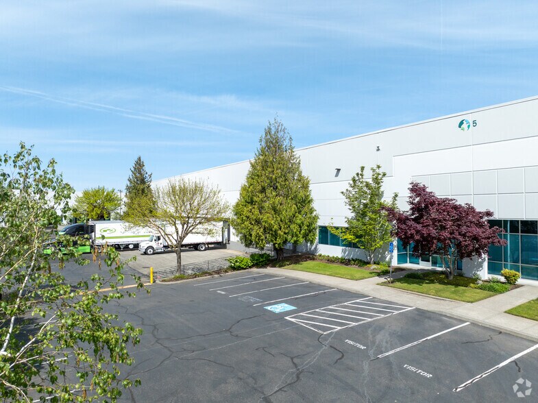 More Photos Of 5220-5232 NE 152nd Pl, Portland Warehouse For Lease