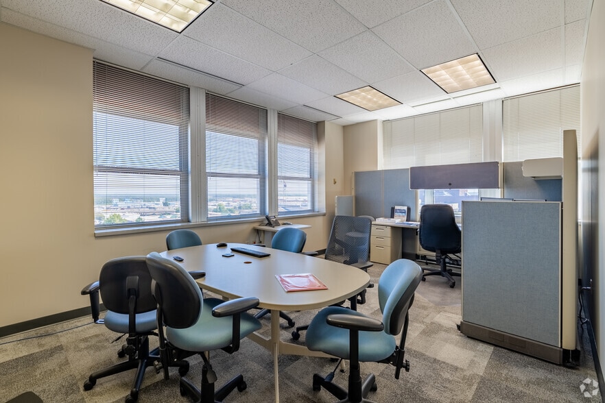 More Photos Of 503 S Kansas Ave, Topeka Office For Sale