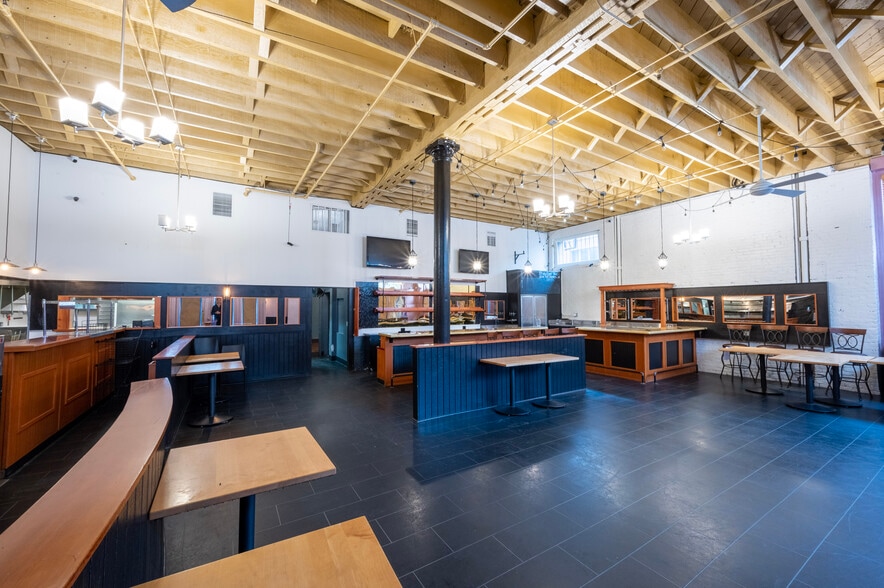 More Photos Of 132 SW 3rd Ave, Portland Office For Lease