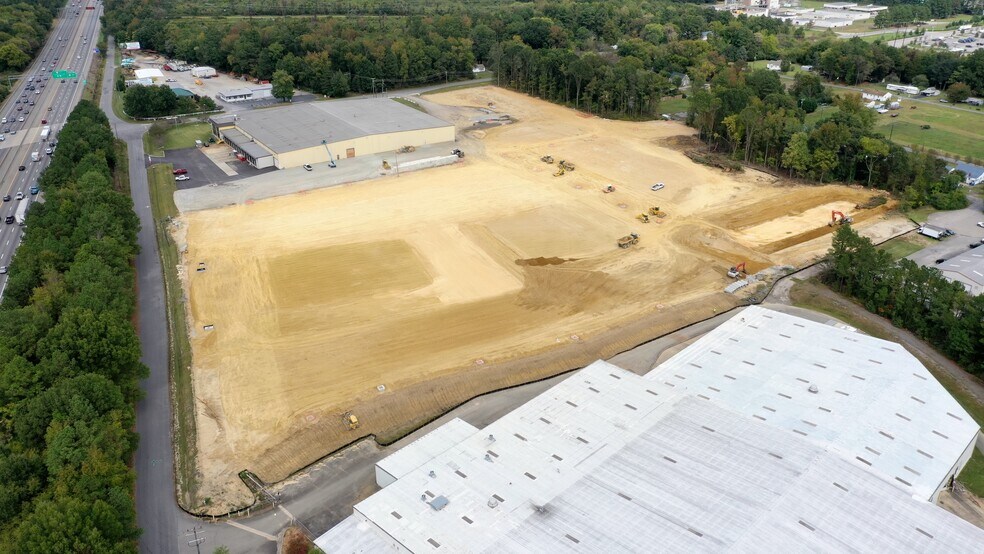 More Photos Of 8331 Fort Darling Rd, Richmond Warehouse For Lease